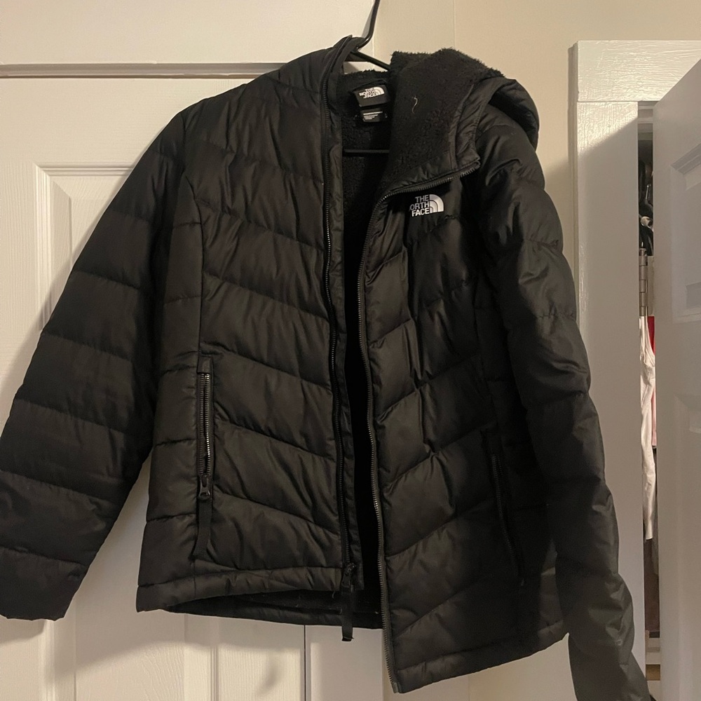 The North Face women’s Black Puffer Jacket